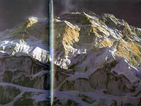 
Annapurna South Face Sunrise From Camp 2 1988 - Montagnes de l'esprit: trois expditions en Himalaya: Annapurna Everest Manaslu book
